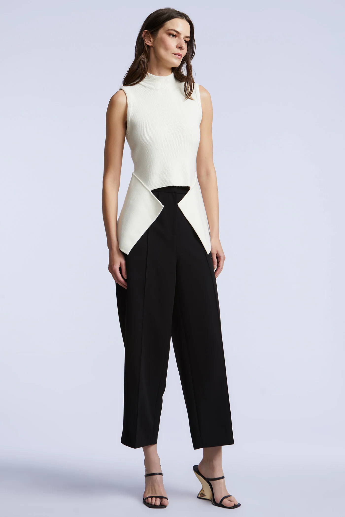 Rhea Sweater - Builderot