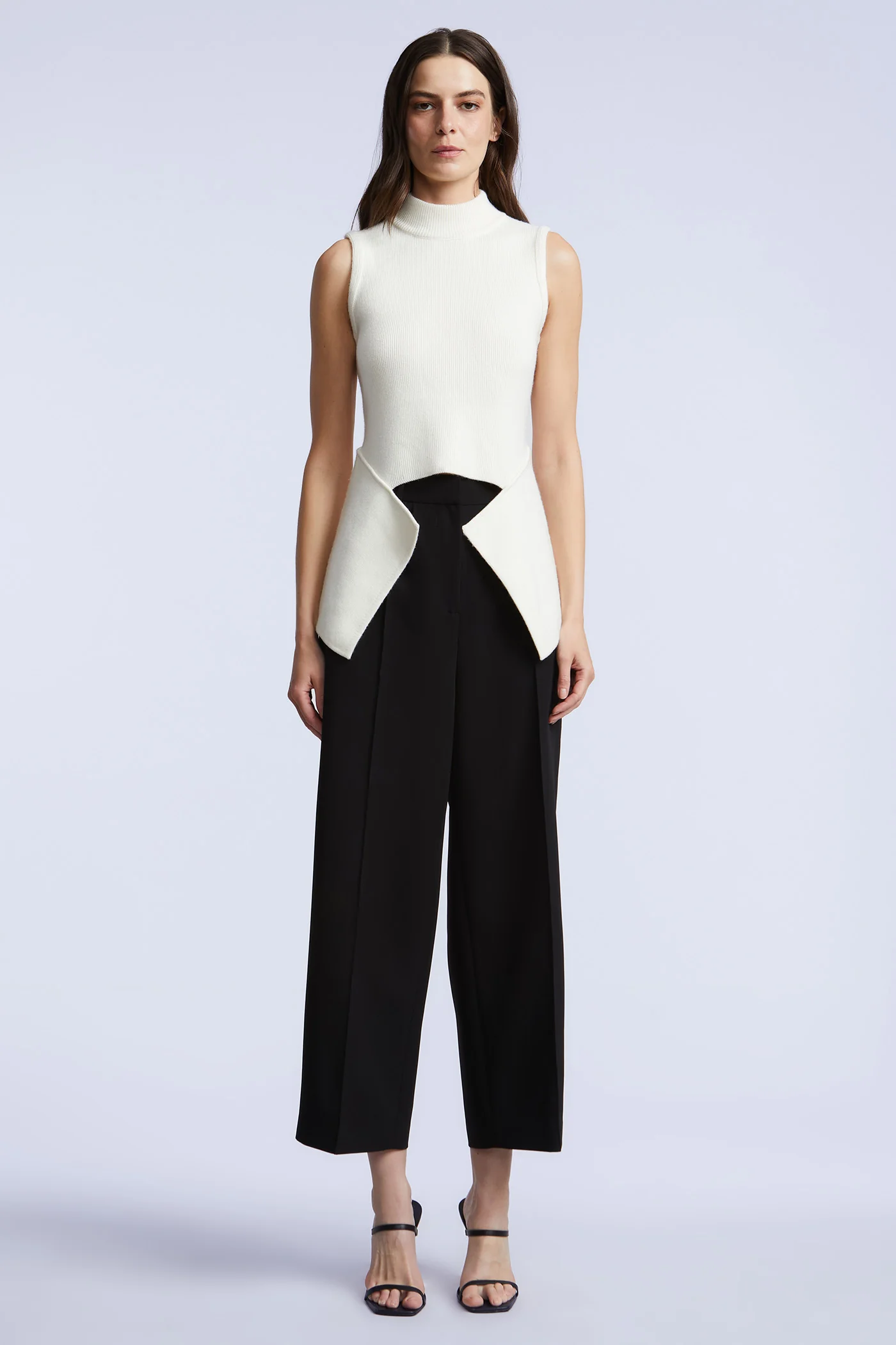 Rhea Sweater - Builderot