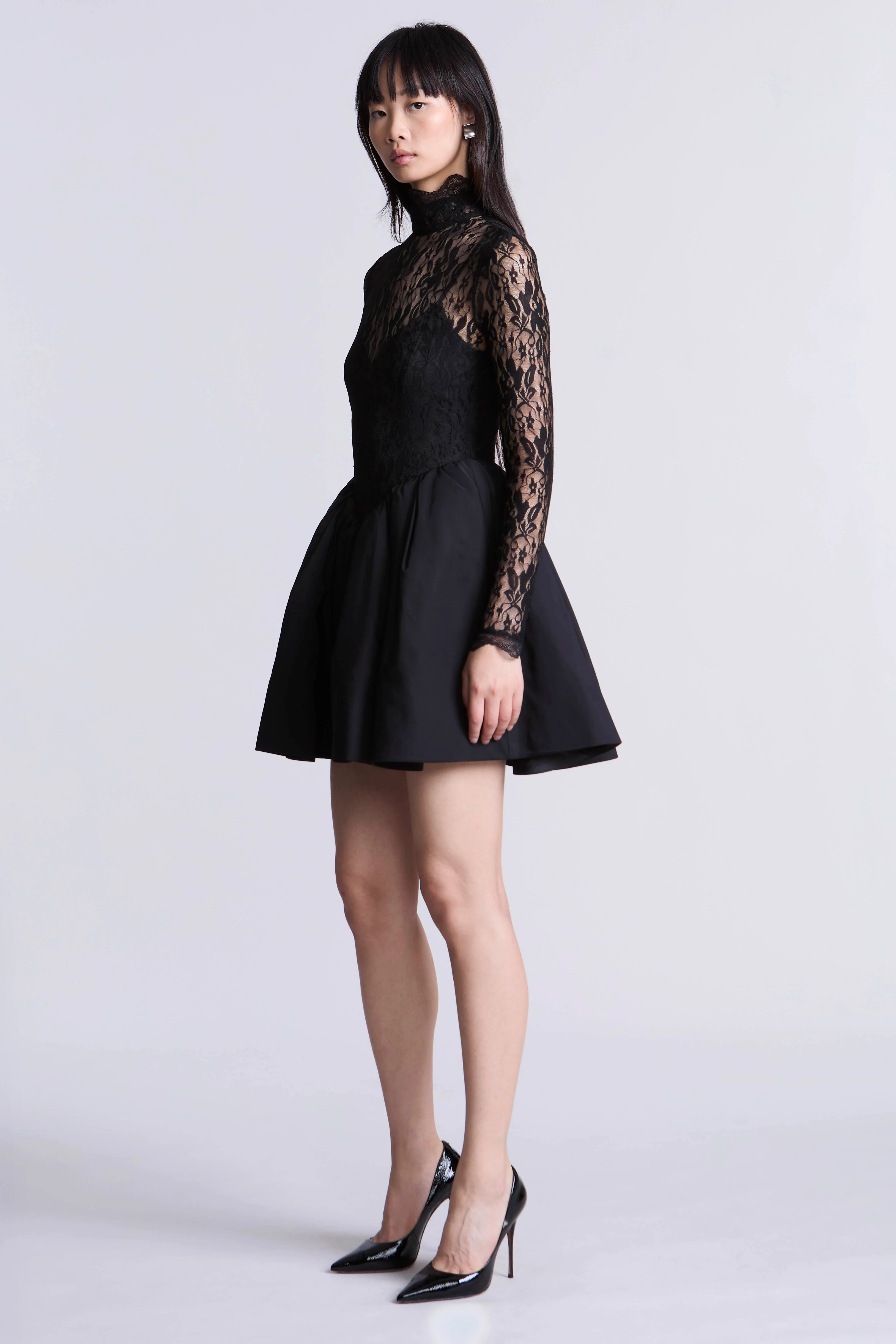 Stretch Lace Bubble Dress - Builderot