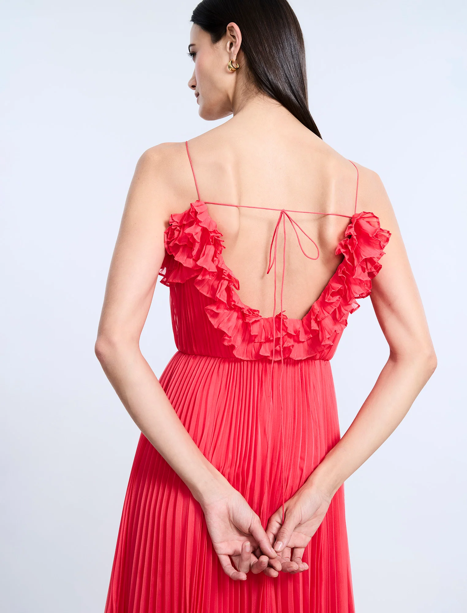 Shirring Ruffle Gown - Builderot