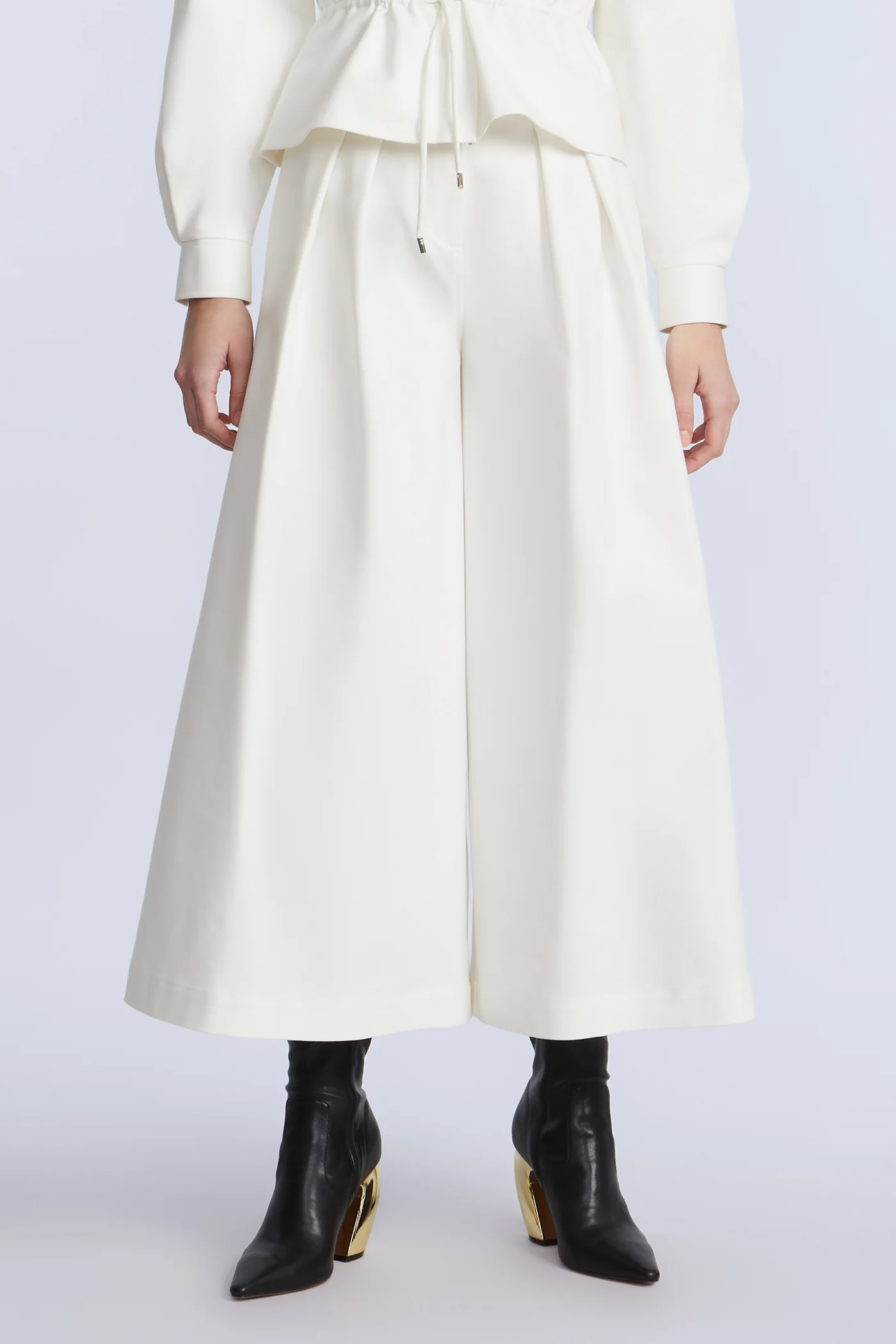 Pleated Front Crop Pant - Builderot