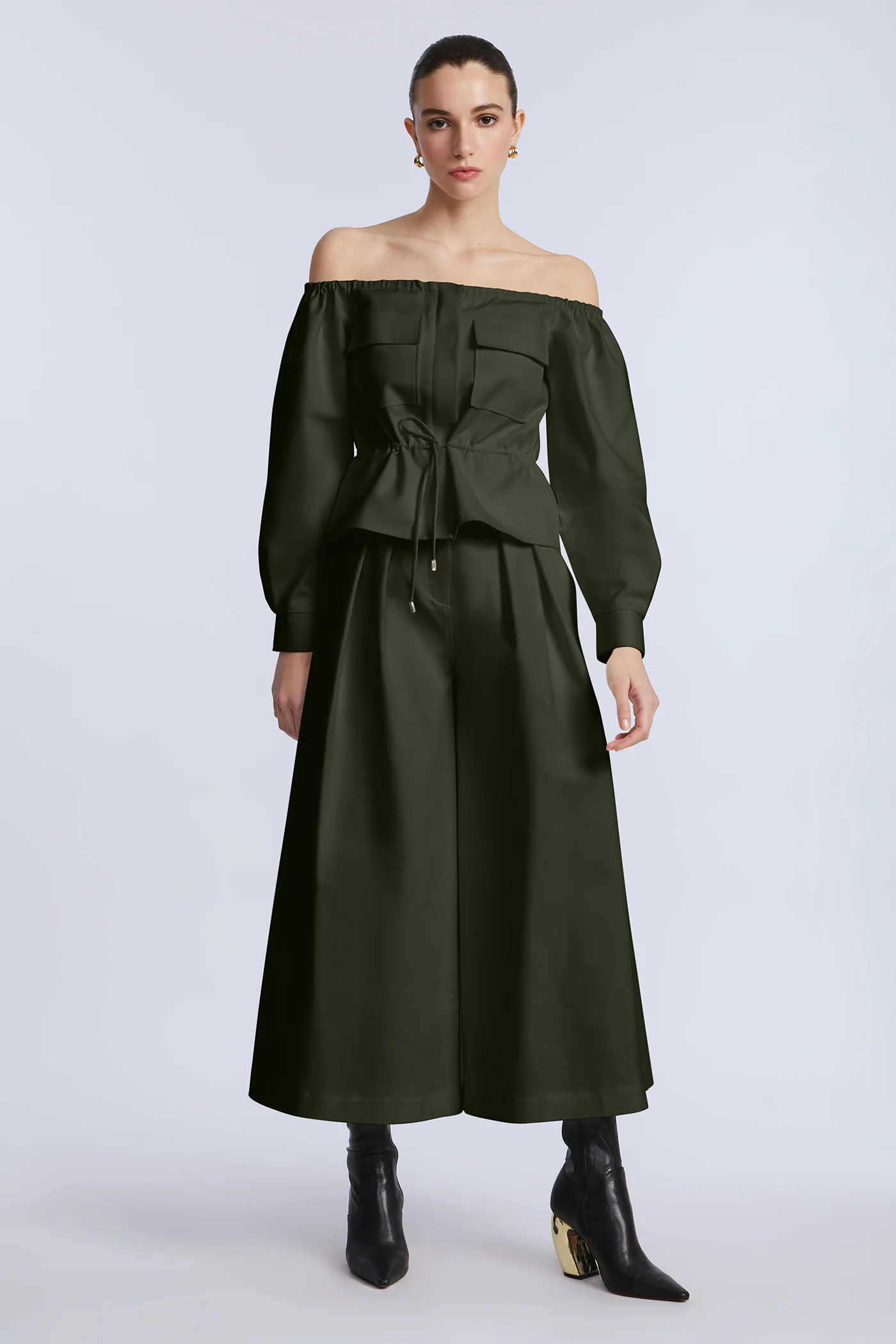 Pleated Front Crop Pant - Builderot